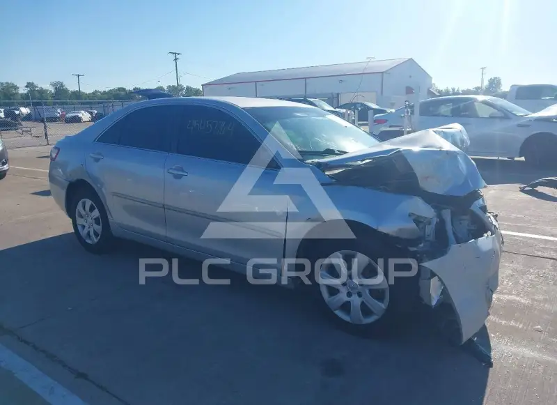 2010 Toyota CAMRY photo