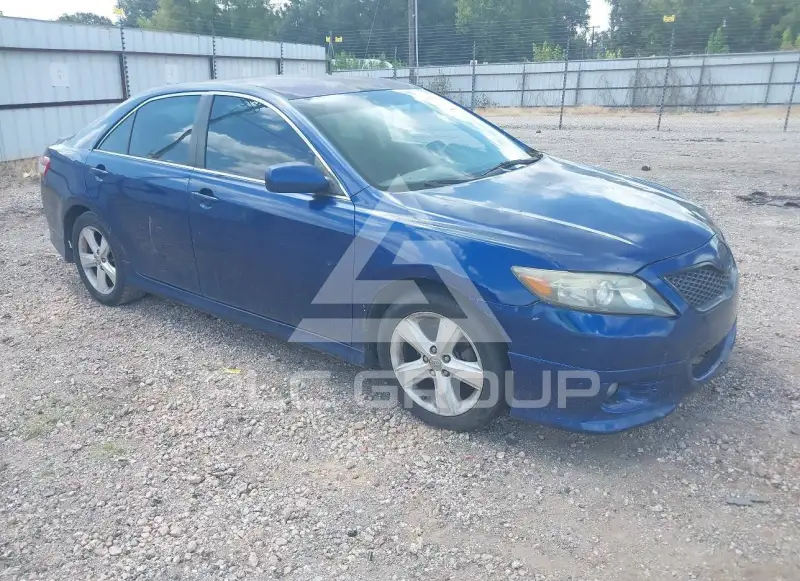 2010 Toyota CAMRY photo