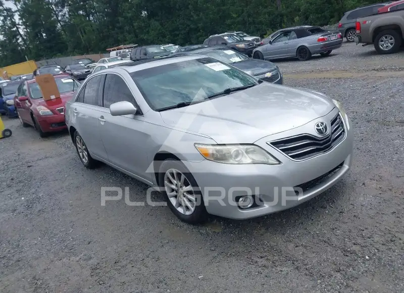 2010 Toyota CAMRY фото