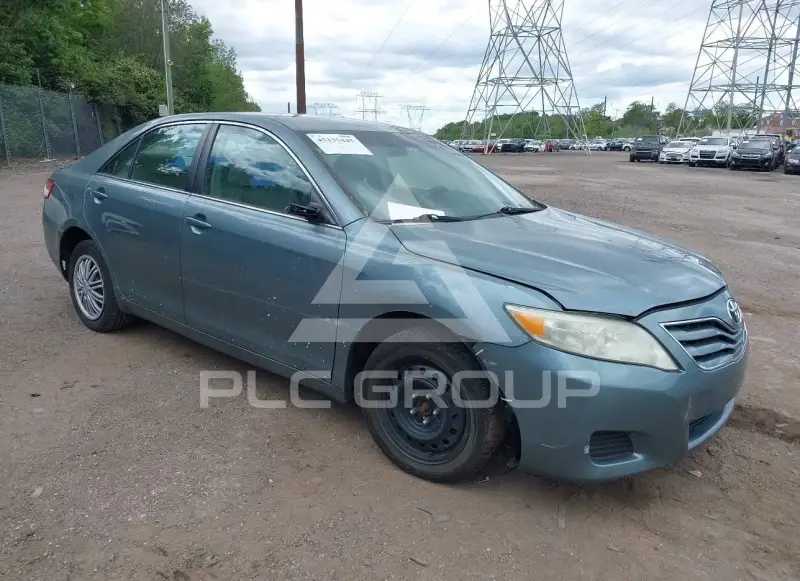 2010 Toyota CAMRY photo