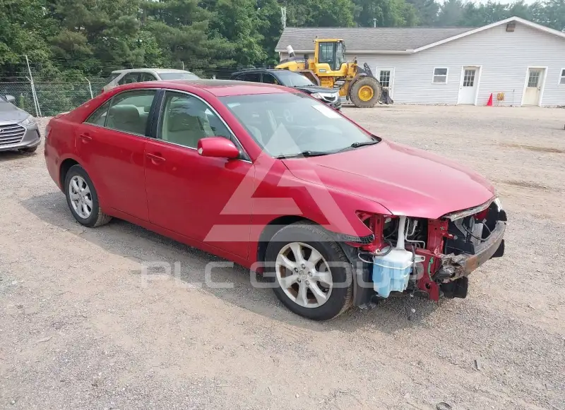 2010 Toyota CAMRY фото