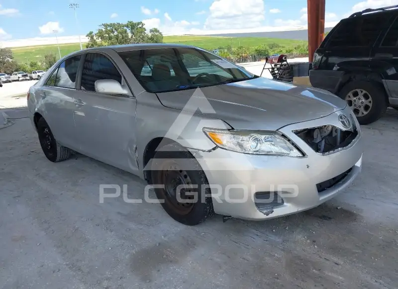 2010 Toyota CAMRY photo