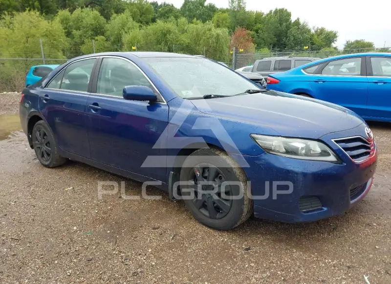 2010 Toyota CAMRY photo