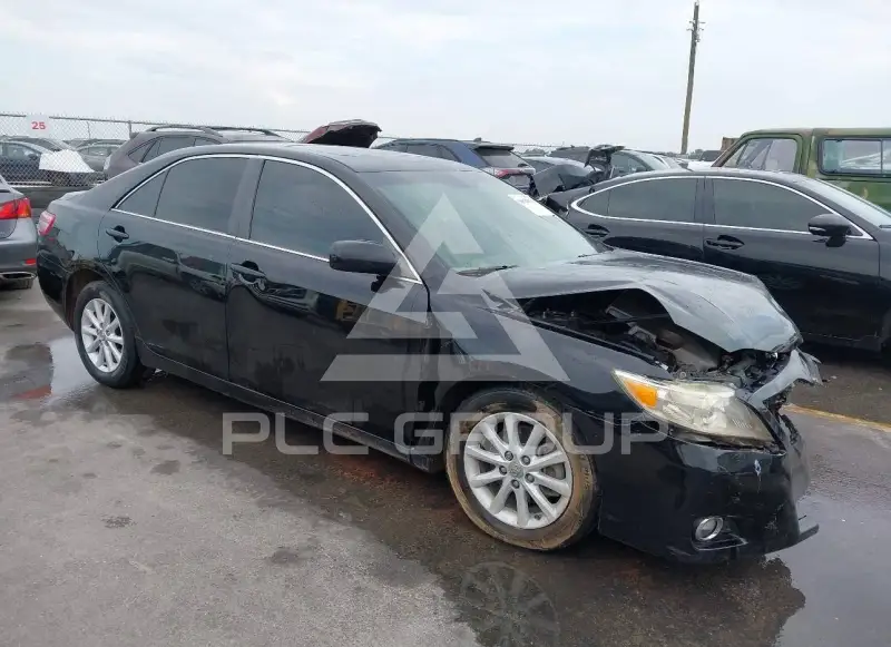 2010 Toyota CAMRY фото
