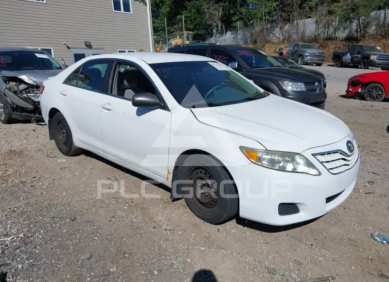 2010 Toyota CAMRY photo