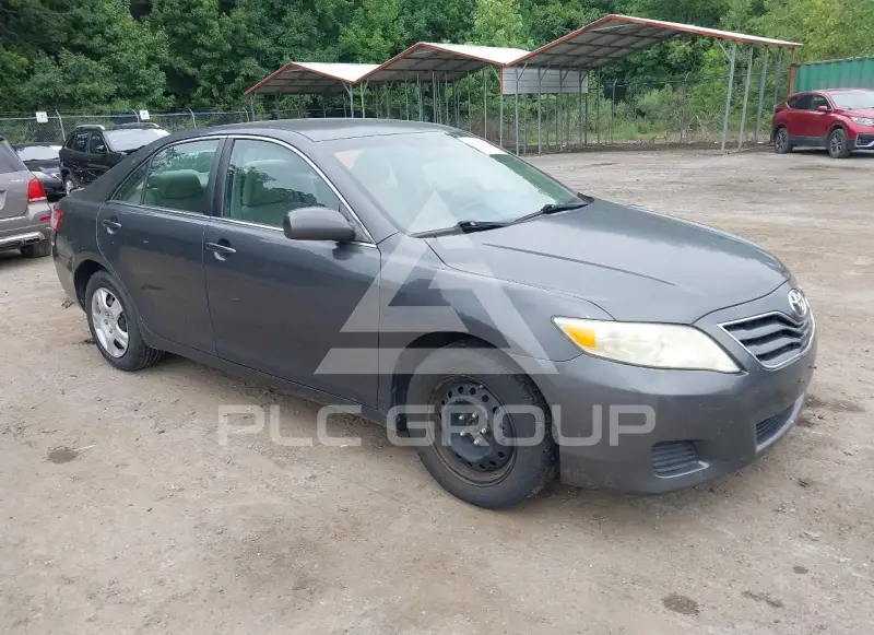 2010 Toyota CAMRY photo