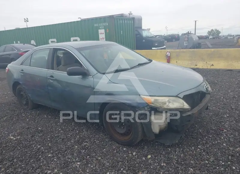 2010 Toyota CAMRY фото
