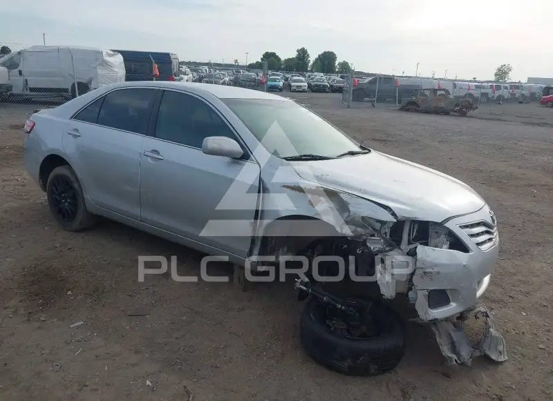 2010 Toyota CAMRY фото