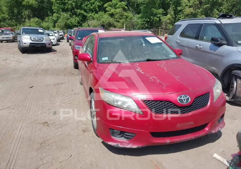 2010 Toyota CAMRY фото