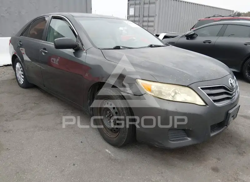 2010 Toyota CAMRY фото