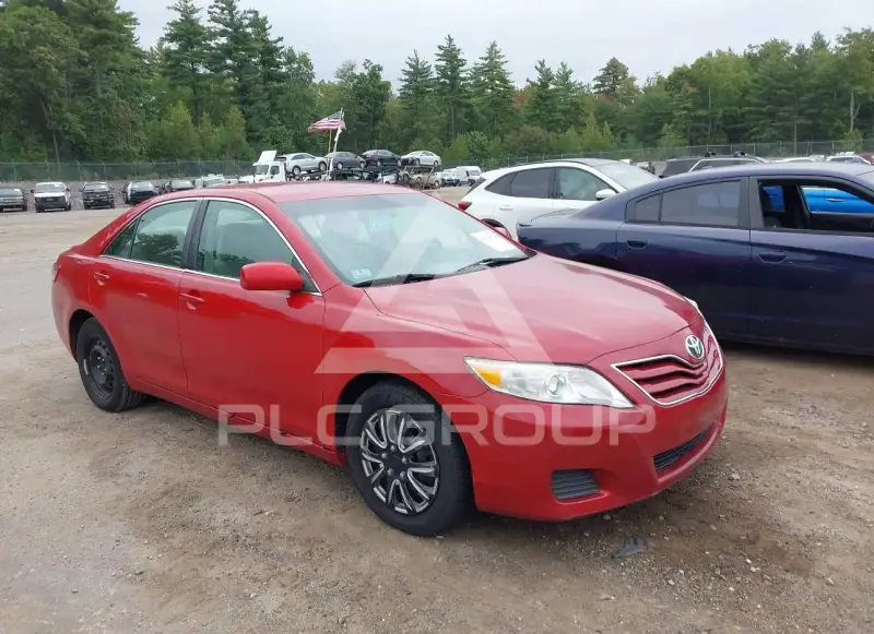 2010 Toyota CAMRY фото