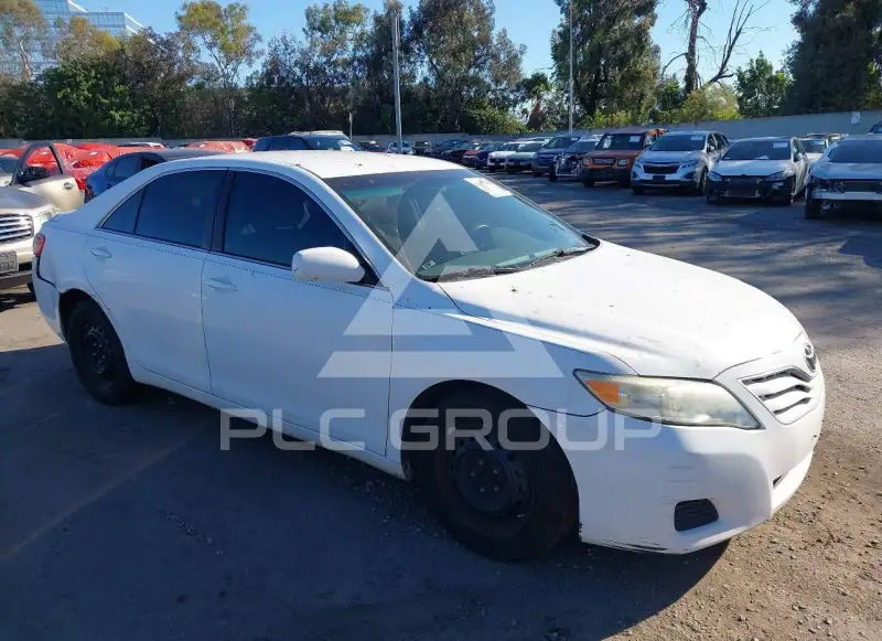 2010 Toyota CAMRY photo