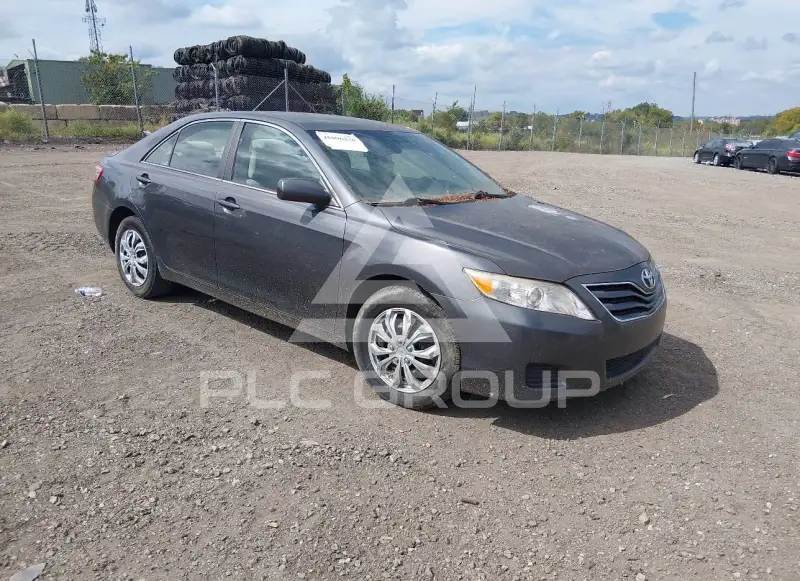 2010 Toyota CAMRY photo