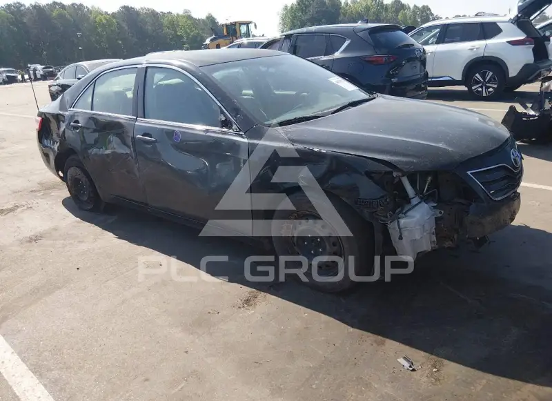 2010 Toyota CAMRY photo