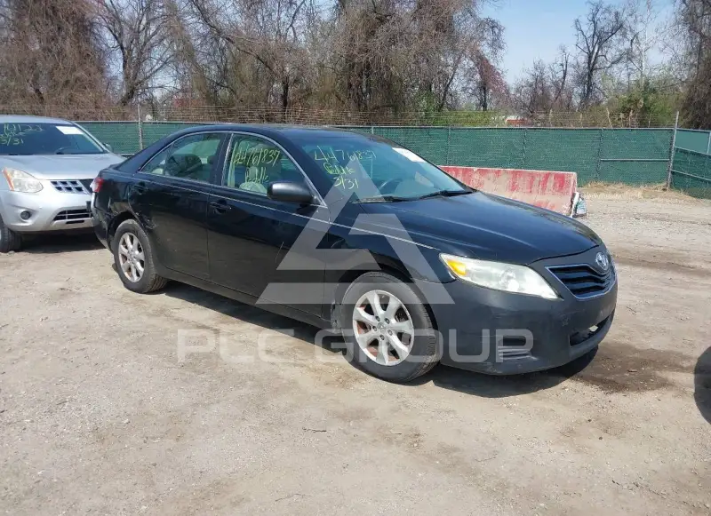 2010 Toyota CAMRY фото