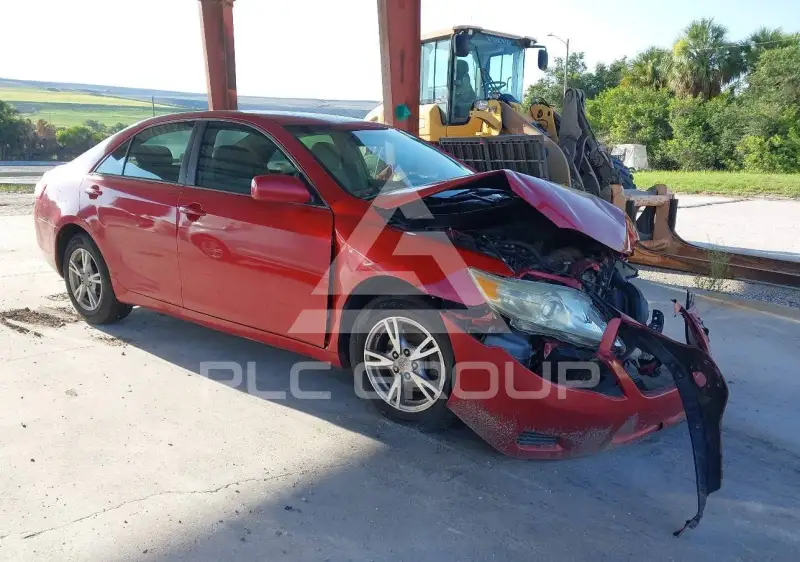 2010 Toyota CAMRY фото