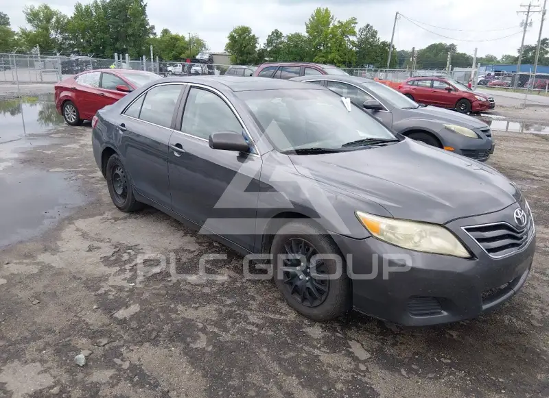 2010 Toyota CAMRY photo
