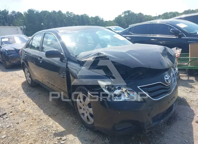 2010 Toyota CAMRY photo