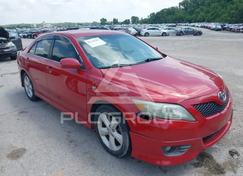 2010 Toyota CAMRY фото