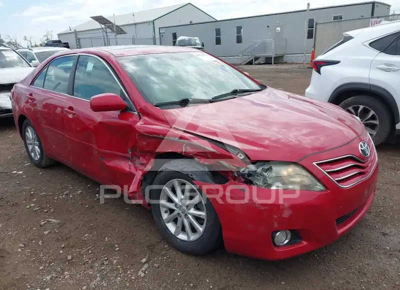 2010 Toyota CAMRY фото