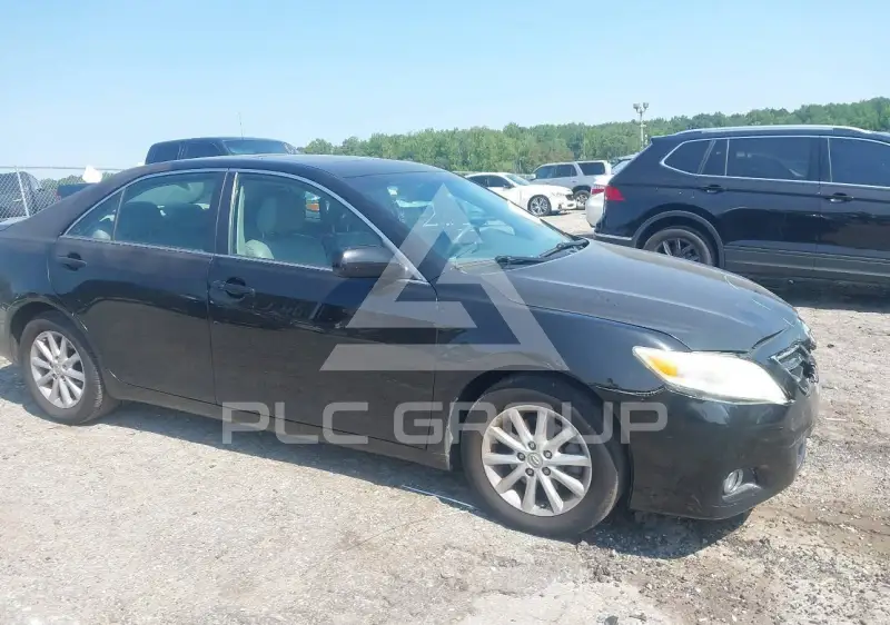 2010 Toyota CAMRY фото