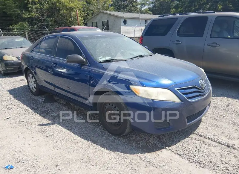2010 Toyota CAMRY фото