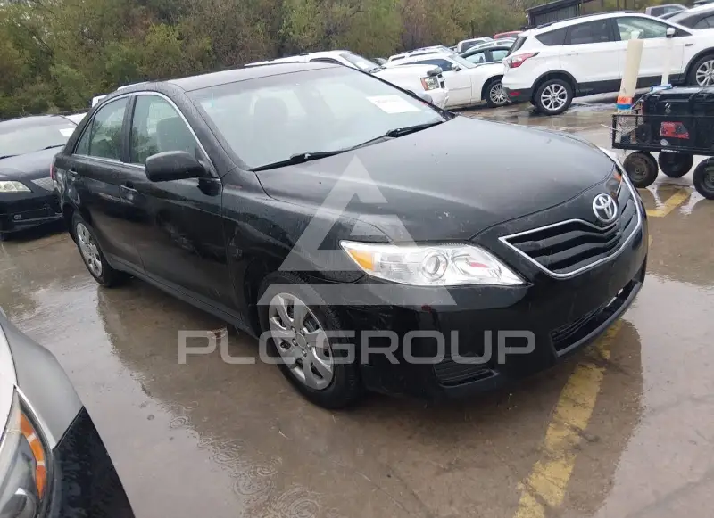 2010 Toyota CAMRY photo