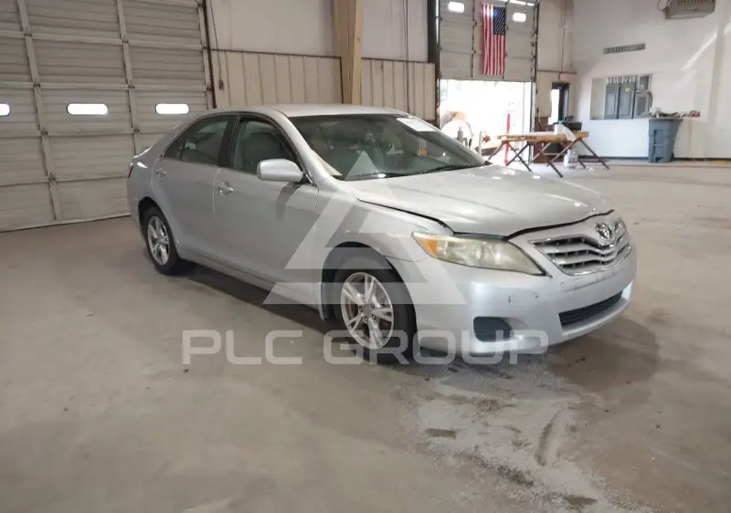2010 Toyota CAMRY photo