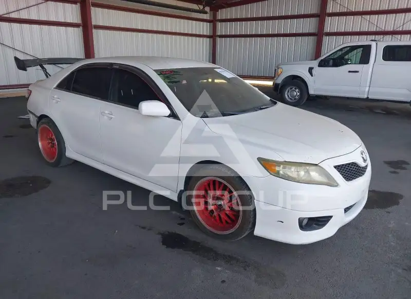 2010 Toyota CAMRY photo