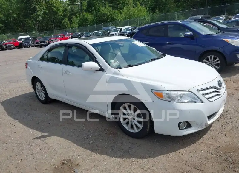 2010 Toyota CAMRY photo