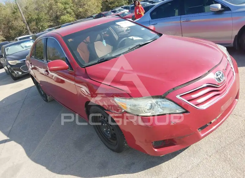 2010 Toyota CAMRY photo