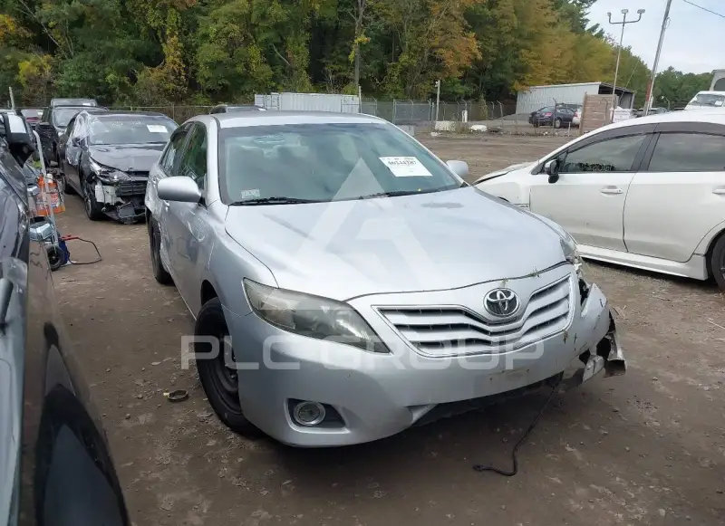 2010 Toyota CAMRY photo