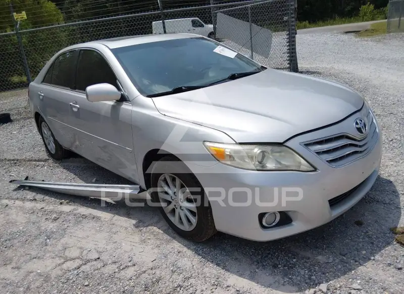 2010 Toyota CAMRY фото