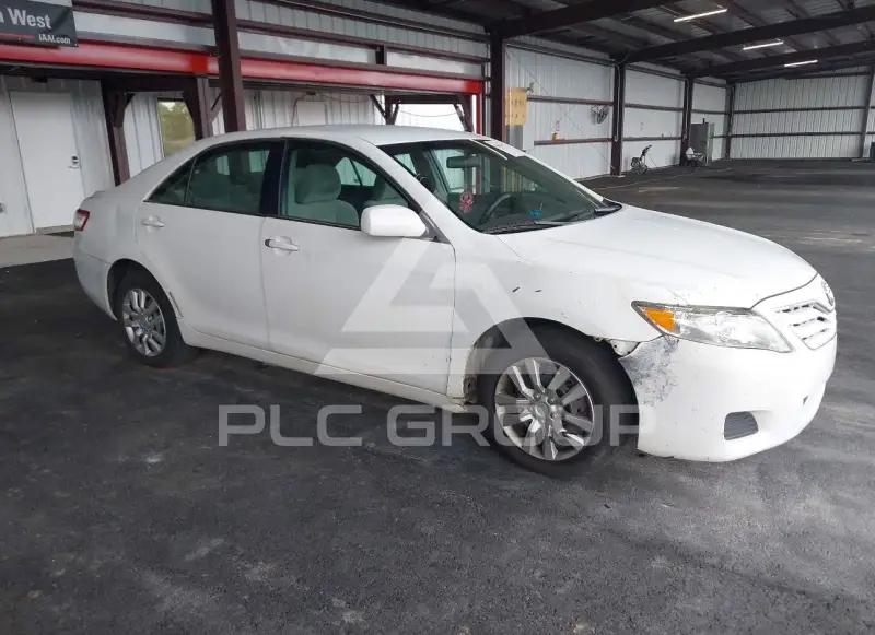 2010 Toyota CAMRY photo