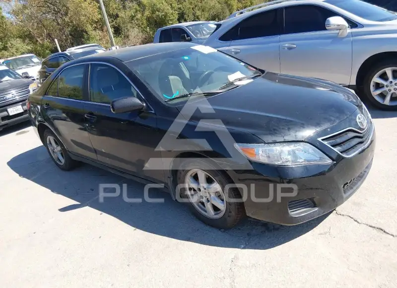 2010 Toyota CAMRY фото