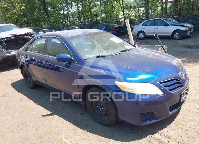 2010 Toyota CAMRY фото