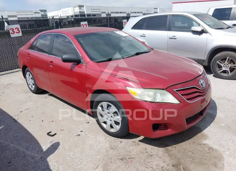 2010 Toyota CAMRY фото