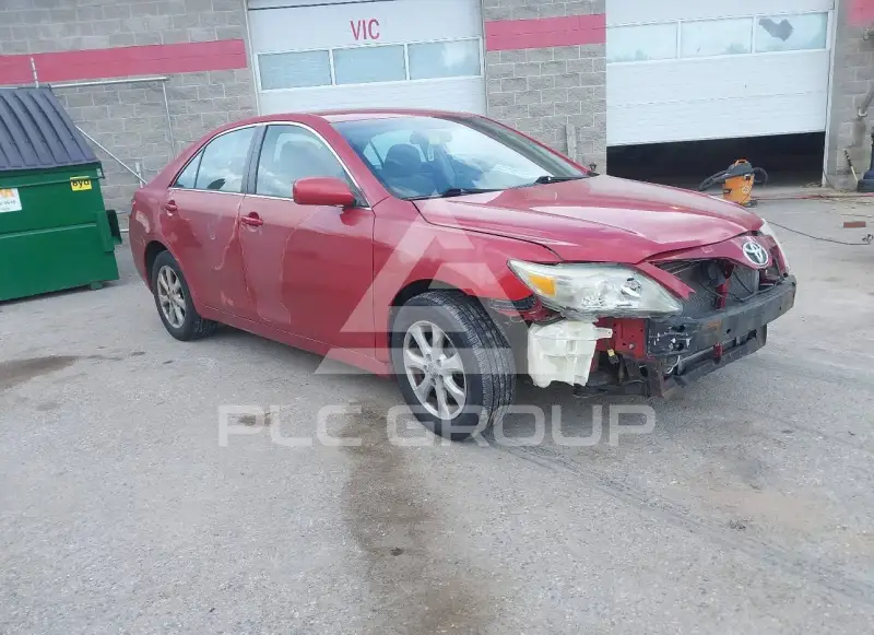 2010 Toyota CAMRY фото