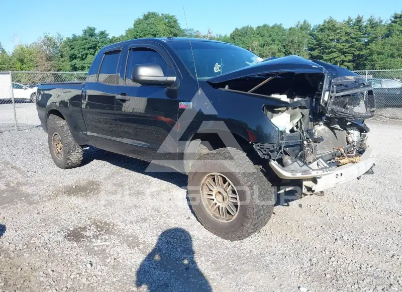 2010 Toyota TUNDRA photo