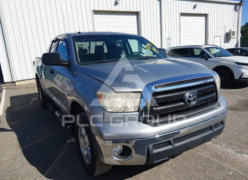 2010 Toyota TUNDRA фото