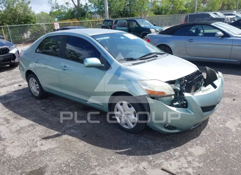 2010 Toyota YARIS фото