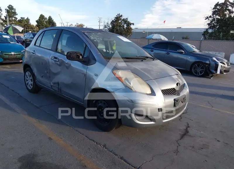 2010 Toyota YARIS фото
