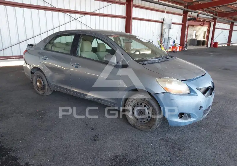 2010 Toyota YARIS фото