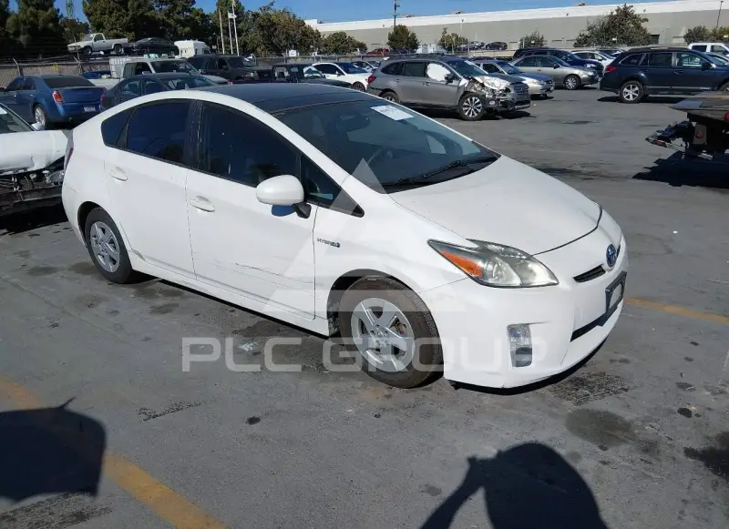 2010 Toyota PRIUS фото