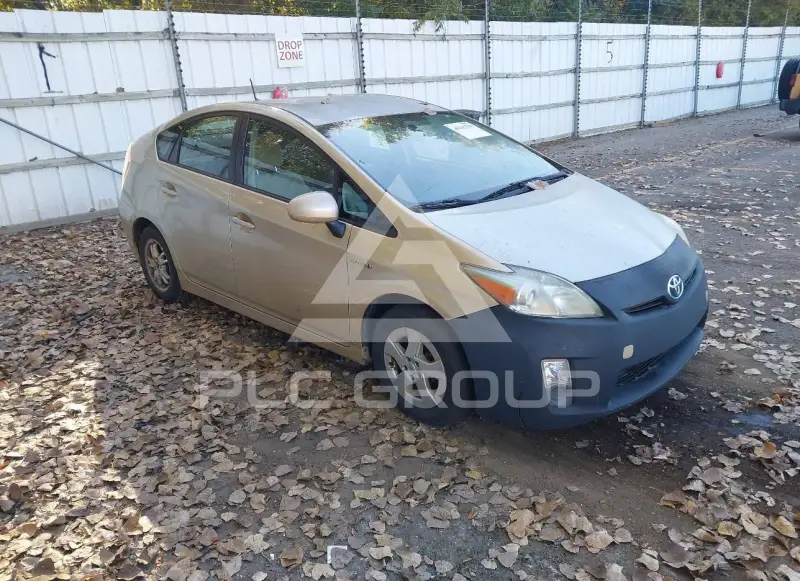 2010 Toyota PRIUS фото
