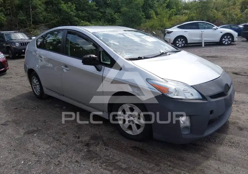 2010 Toyota PRIUS фото