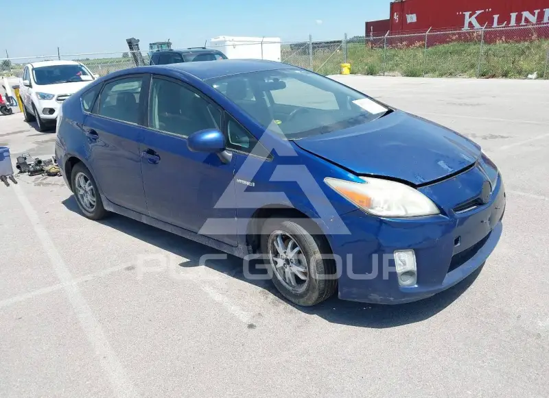 2010 Toyota PRIUS фото