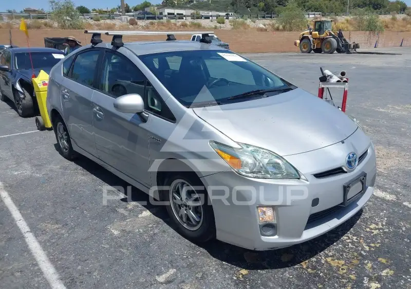 2010 Toyota PRIUS фото