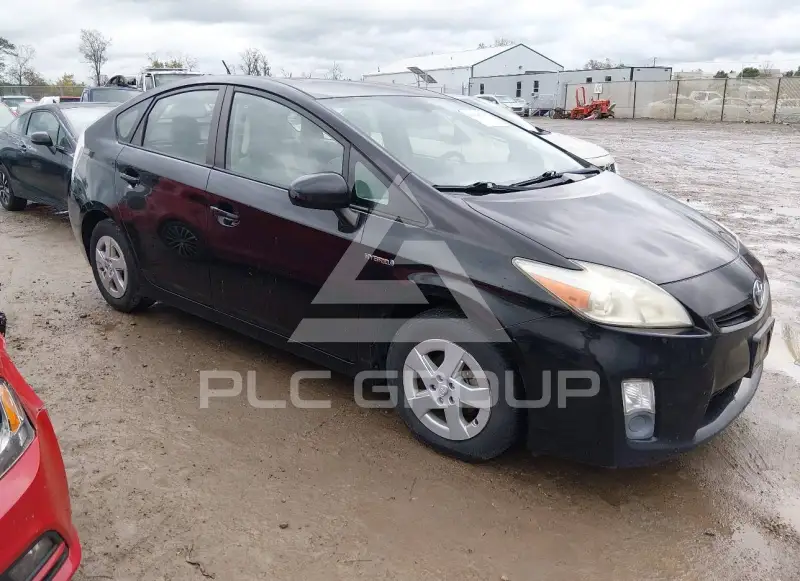 2010 Toyota PRIUS фото