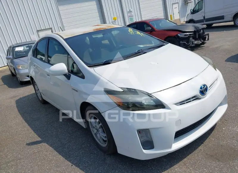 2010 Toyota PRIUS фото